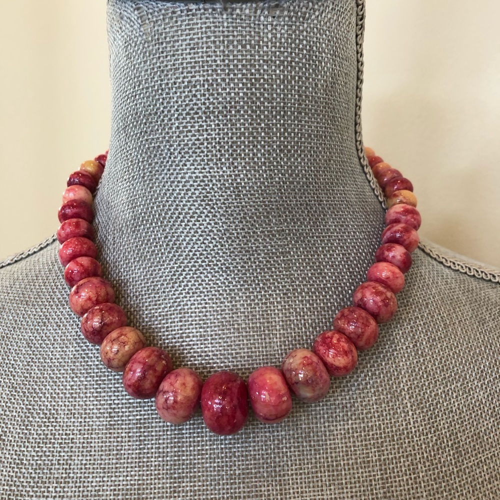 Graduated Pink Jasper Necklace